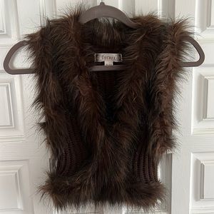 Decree fur vest